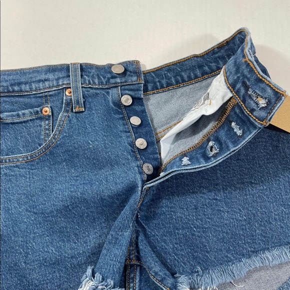 Levi’s 501 high rise shorts medium jive wash Sz 26 - Picture 14 of 14